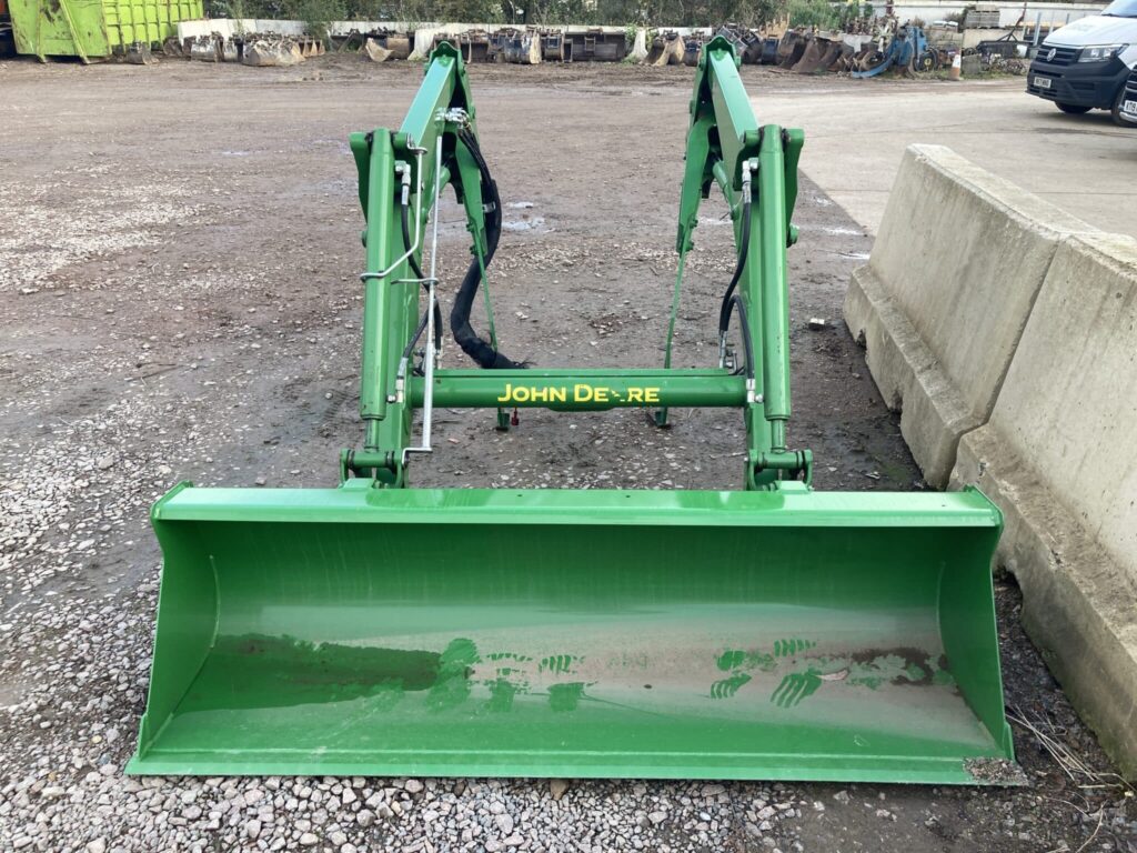 John Deere 440R fore end loader