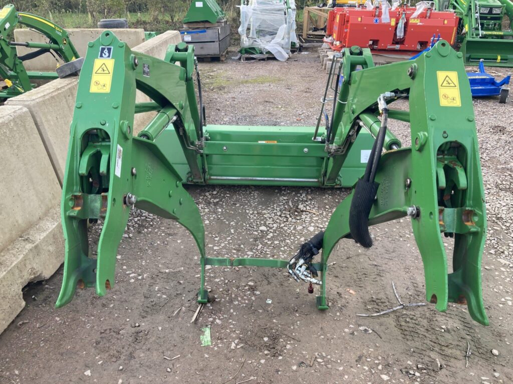 John Deere 440R fore end loader