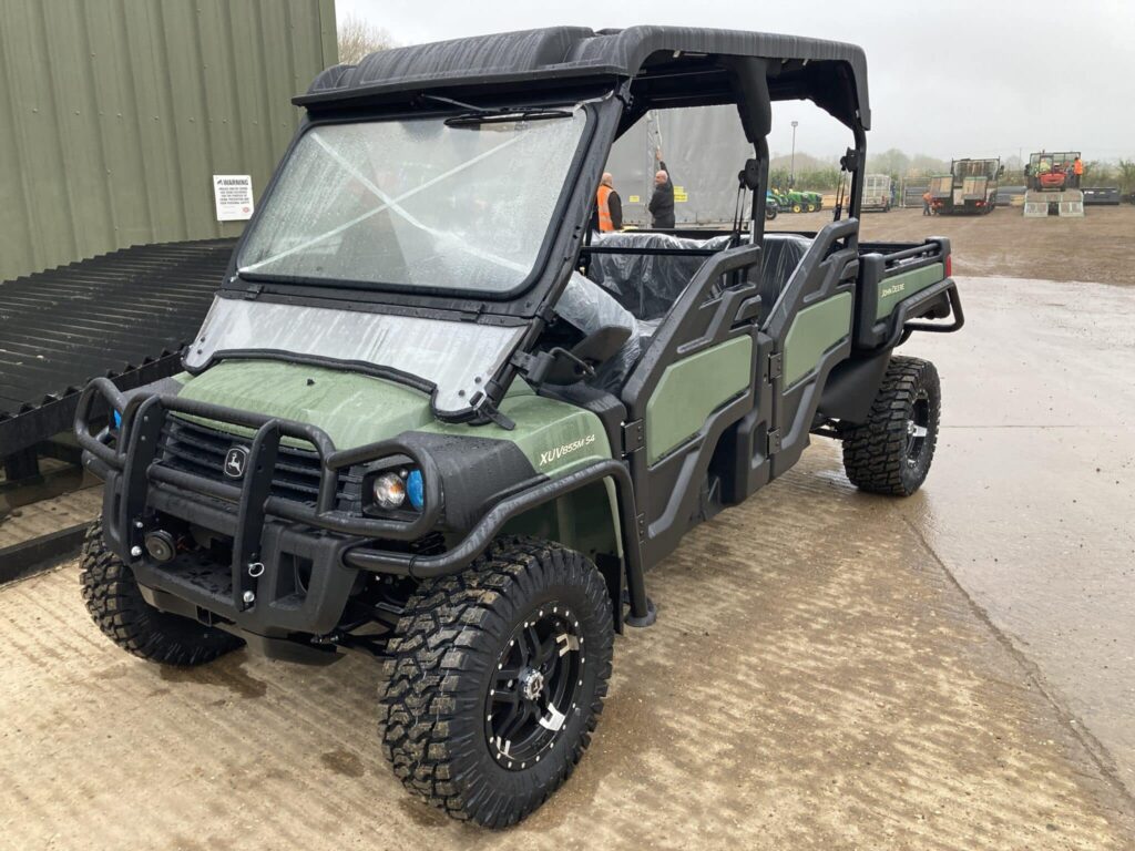 John Deere XUV855M S4 Gator