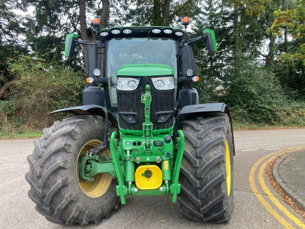 John Deere 6R 250