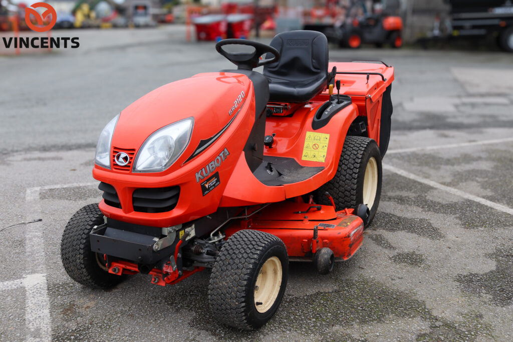 KUBOTA GR2120 RIDE ON MOWER