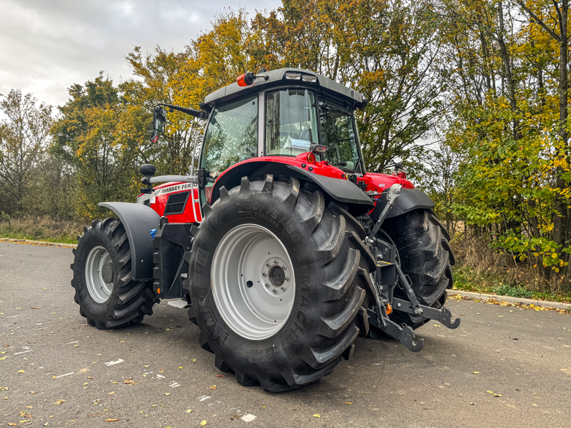 Massey Ferguson 7S.210 Dyna VT