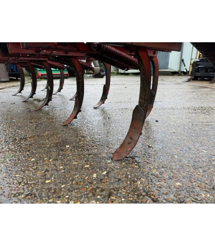 Massey Ferguson 38 Spring Tine Cultivator