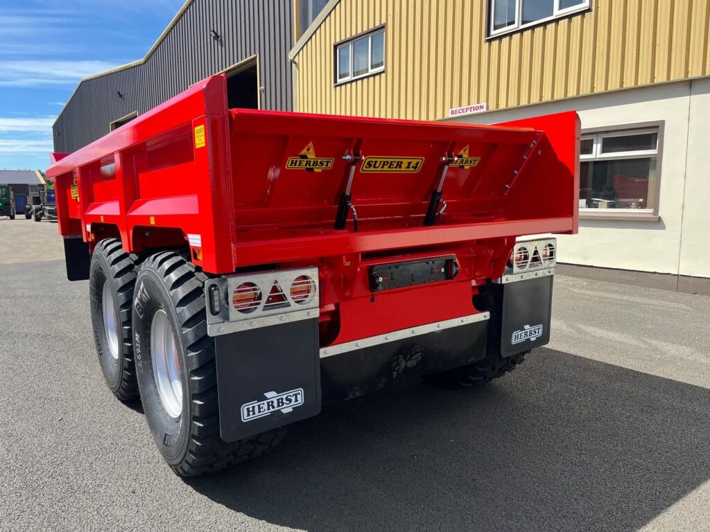 SUPER 14T DUMP TRAILER