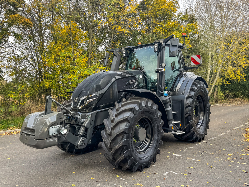 Valtra Q305