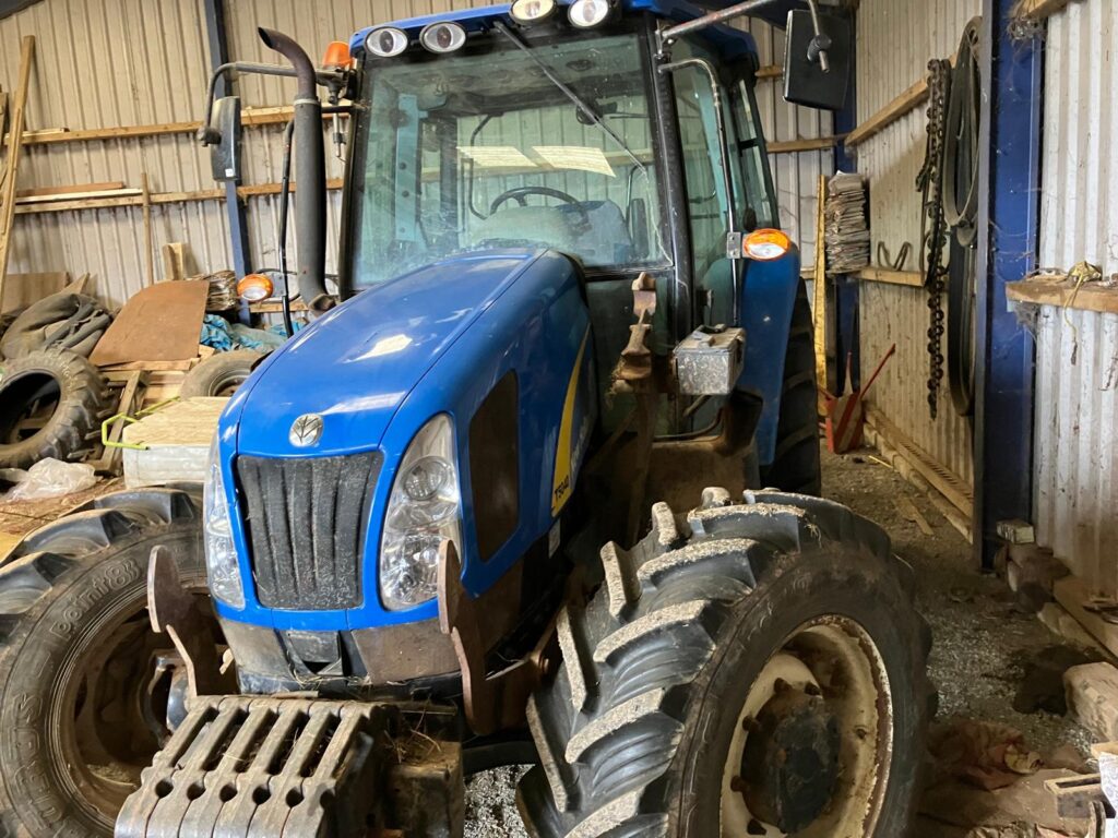 New Holland T5040 Tractor