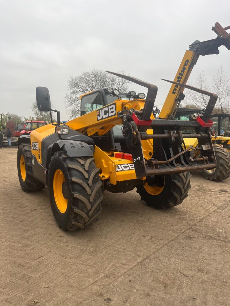 JCB 526-56 AGRI TELEHANDLER