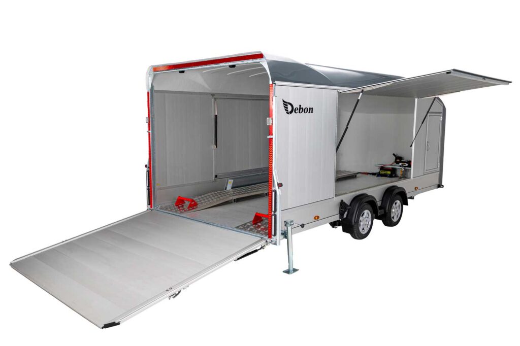 Debon Roadster C2000 Enclosed Car Transporter