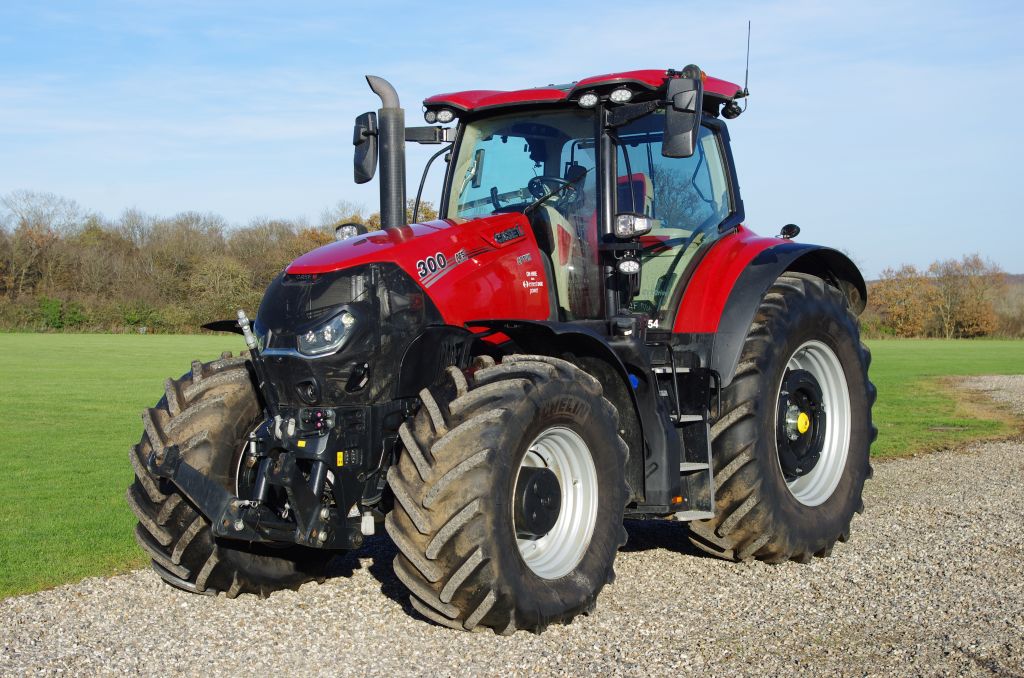 Case IH OPTUM300CVX