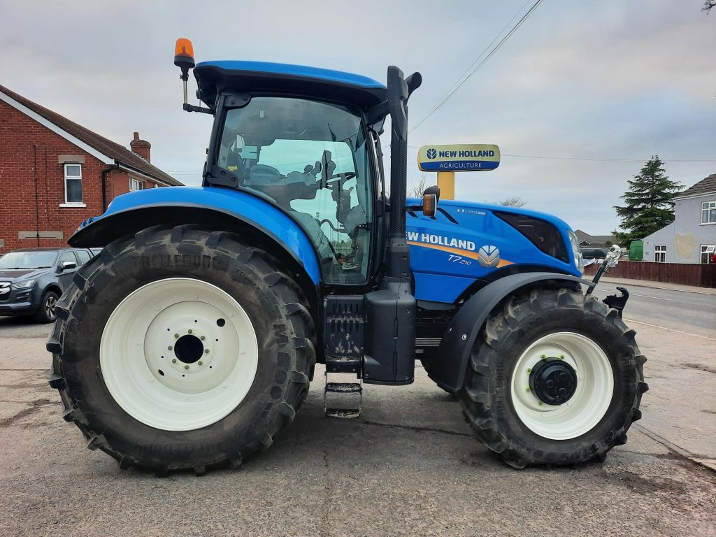 New Holland T7.210SWII