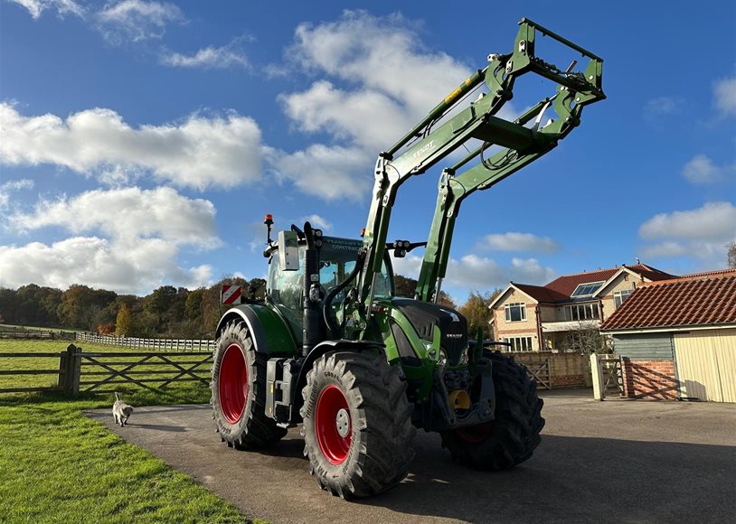 Fendt 724 Tractor