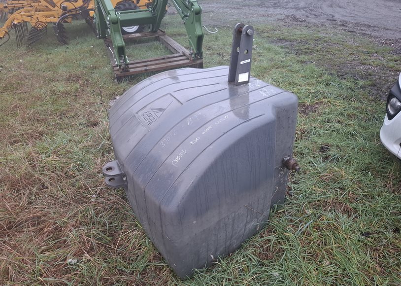 Valtra TRACTOR Weight