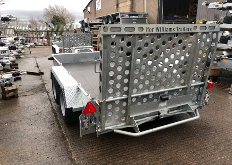 Ifor Williams GH1054BT Trailer