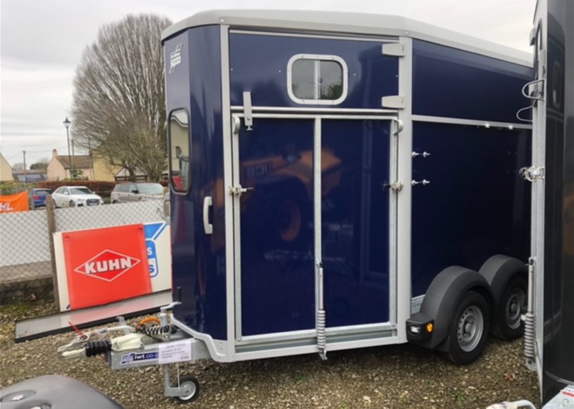 Ifor Williams HB511R Trailer