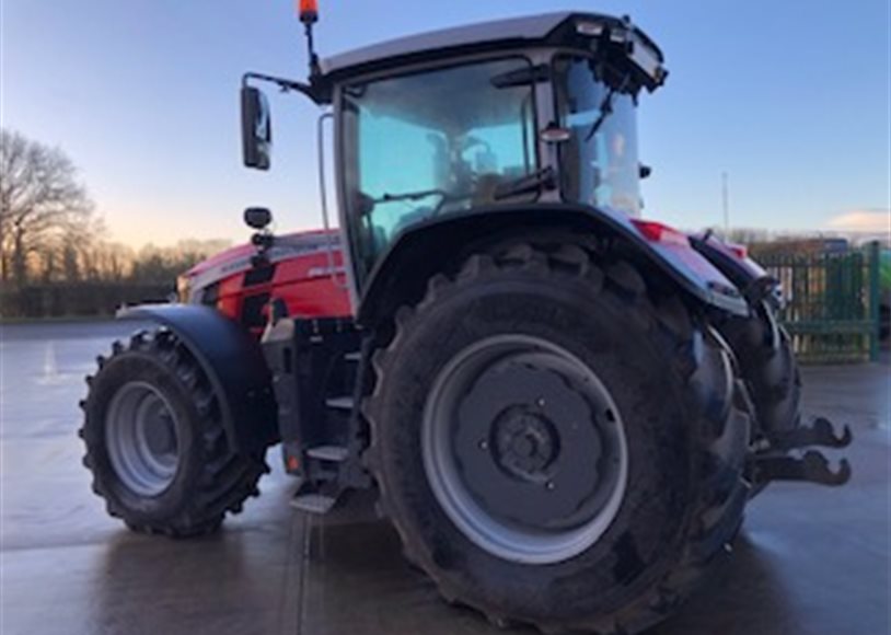 Massey Ferguson 8S.305EXDV Tractor