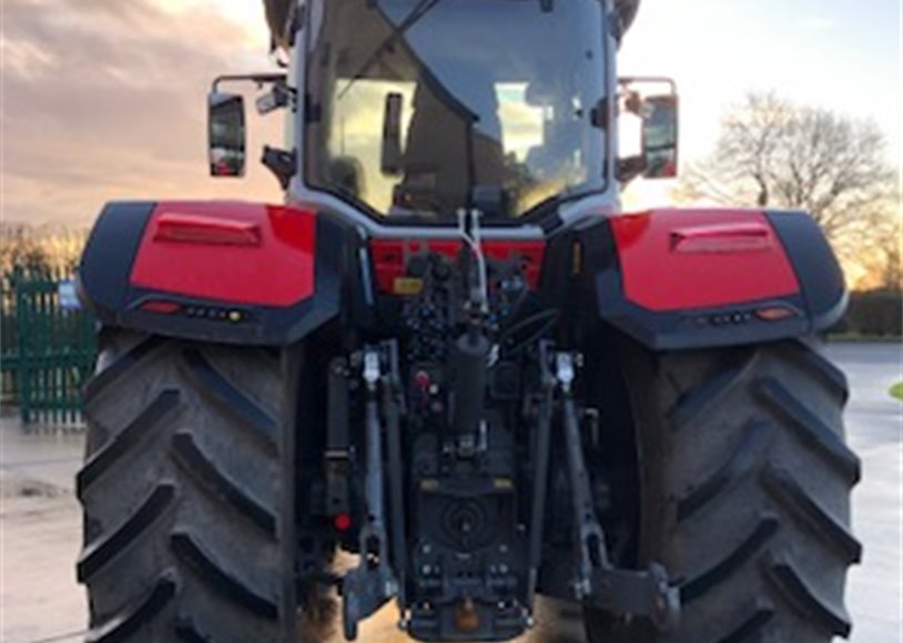 Massey Ferguson 8S.305EXDV Tractor