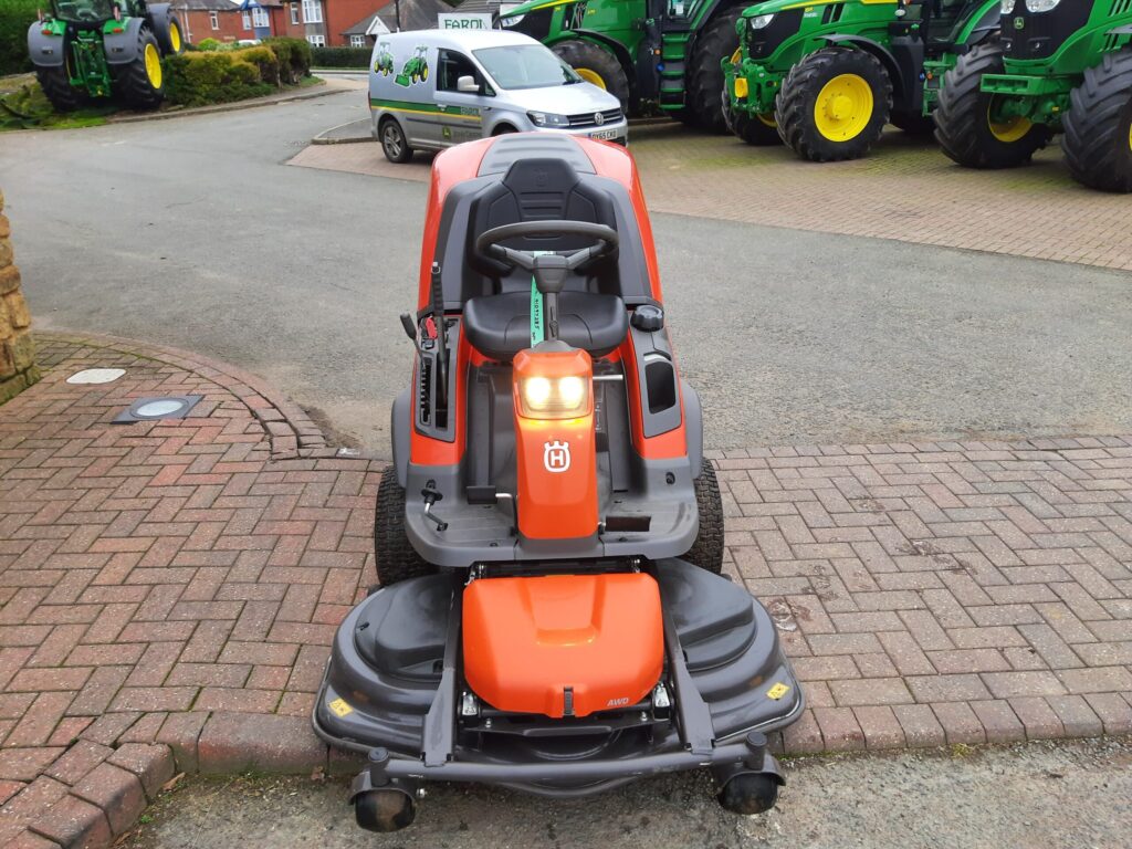 Husqvarna RC320TS AWD cut and collect mower