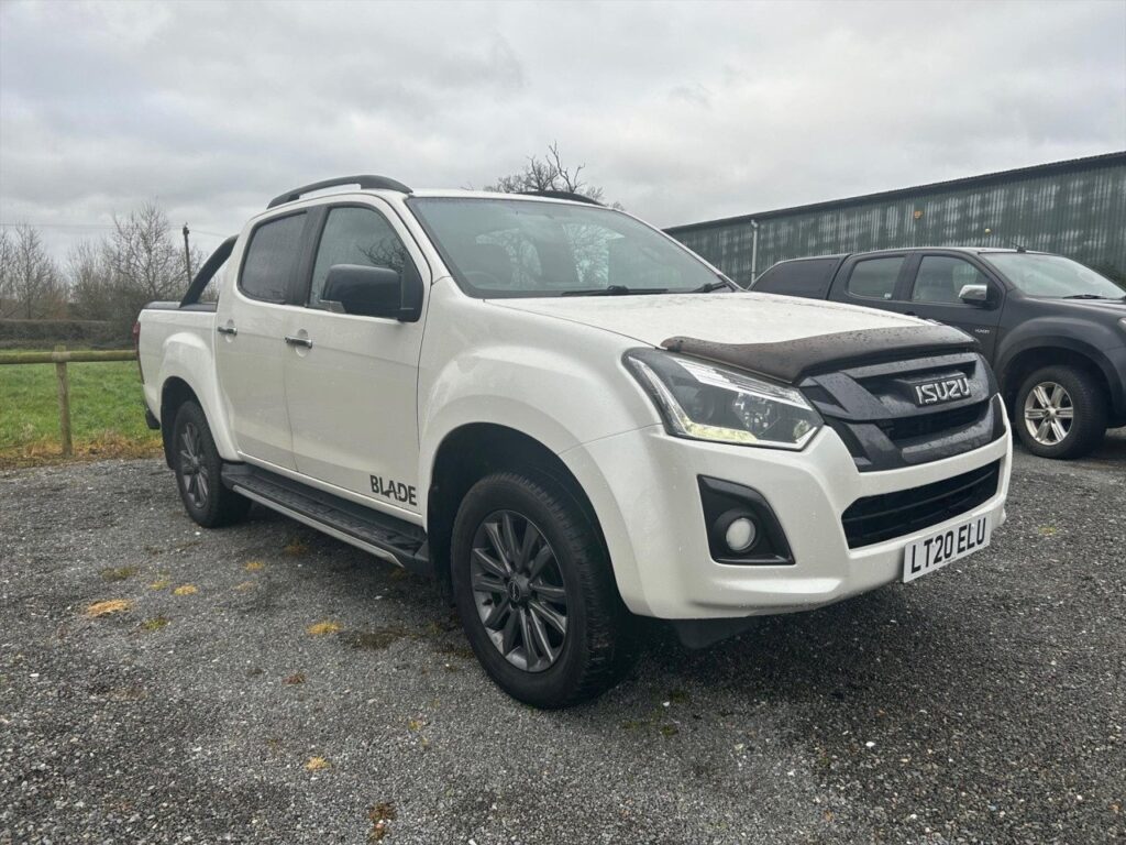 ISUZU D-MAX BLADE PICK UP TRUCK