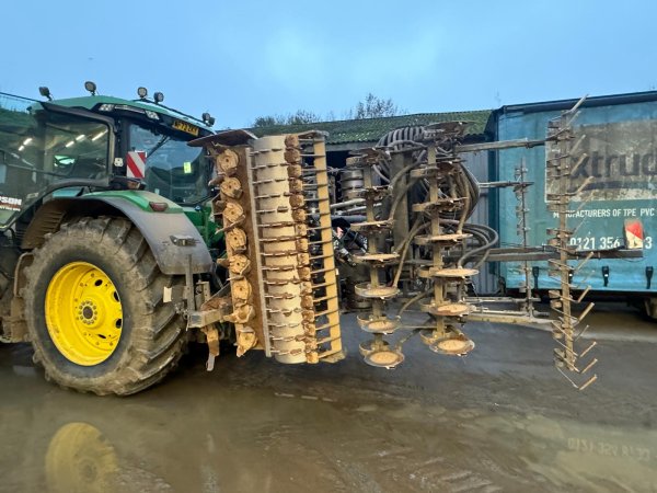 Sulky HRW4000.28 Power Harrow With Xeos Prodrill & Front Tank