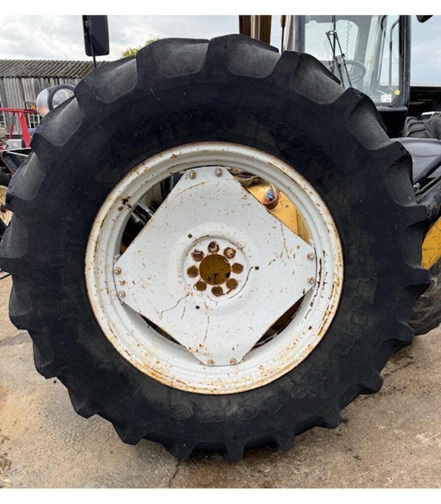 Ford 38 Inch Wheel and Tyre