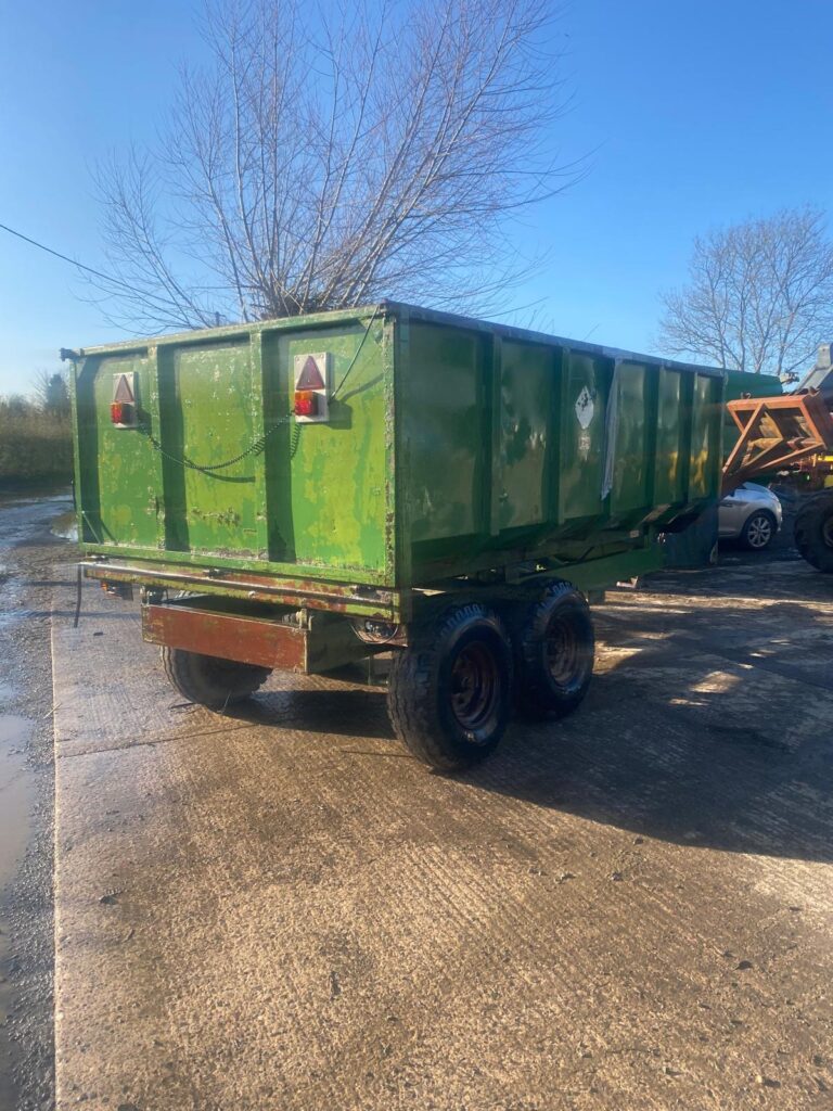 AW 8 TON TRAILER