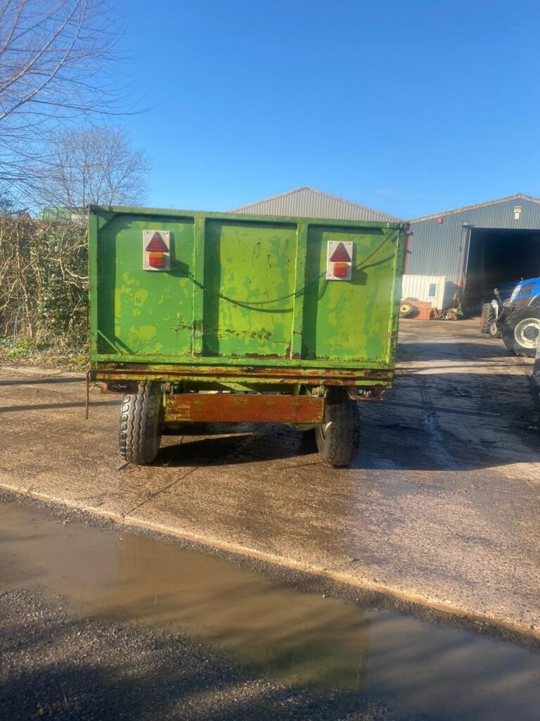 AW 8 TON TRAILER