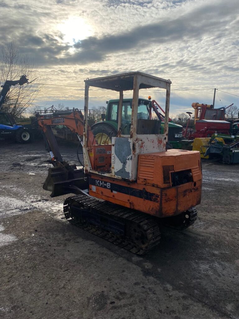 KUBOTA KH-8, 1.5 TON MINI DIGGER.