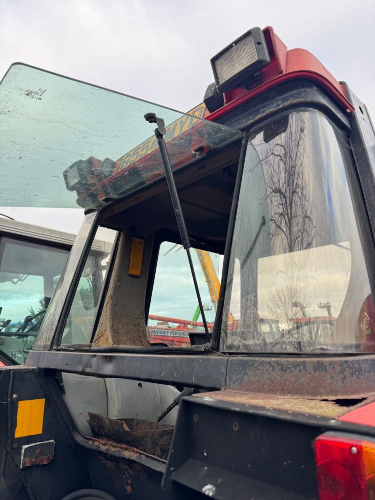 CASE IH 885XL TRACTOR