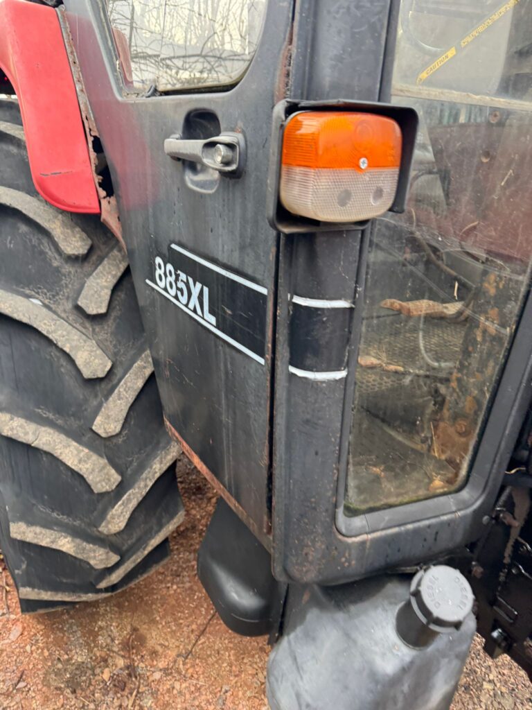 CASE IH 885XL TRACTOR