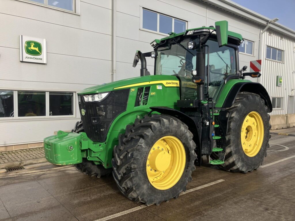 John Deere 7R 330