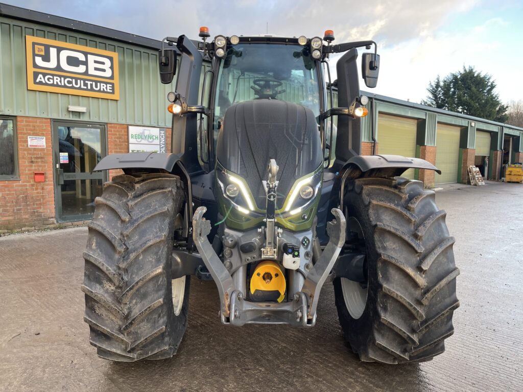 Valtra T195 V