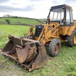 Case 580F, wheeled digger,4WD, 4in 1 bucket, c/w 3 buckets, 5511 hours, Y reg, V5. £4200.00. No vat