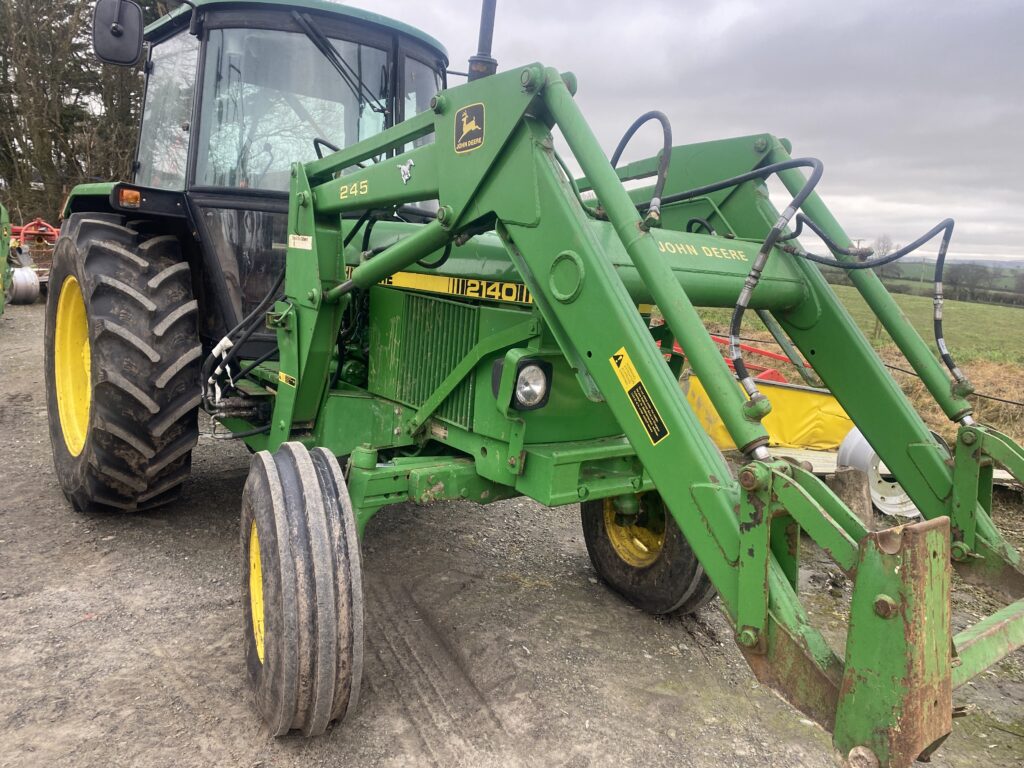 JOHN DEERE TRACTOR TRACTOR