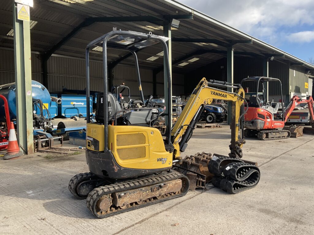 YANMAR VIO17