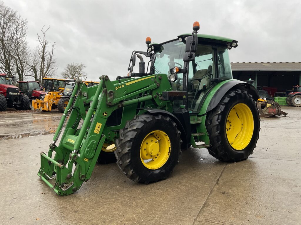 JOHN DEERE 5125R