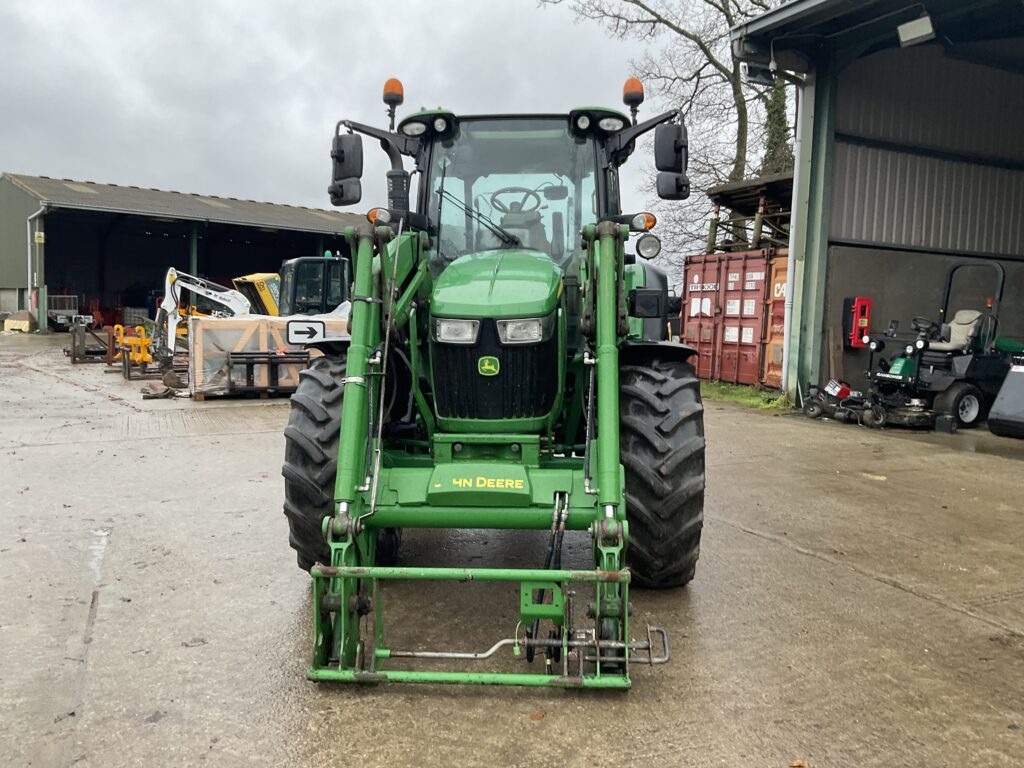 JOHN DEERE 5125R