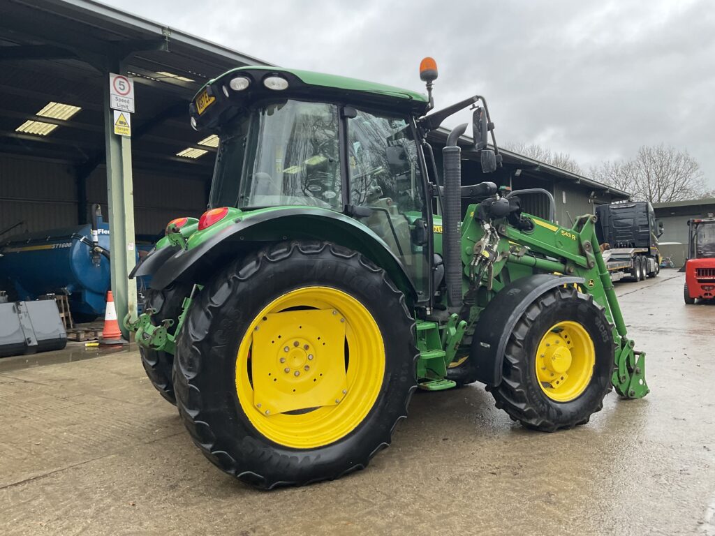 JOHN DEERE 5125R