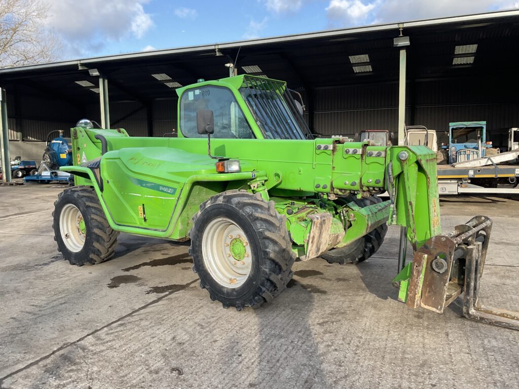 MERLO P40.17