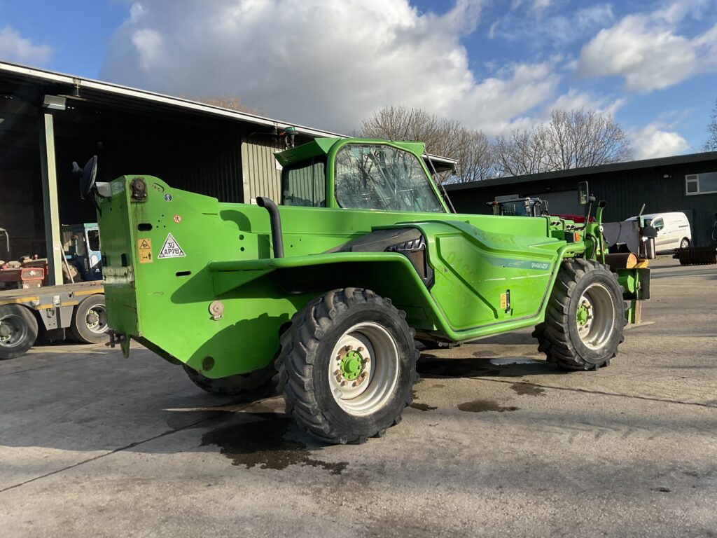 MERLO P40.17