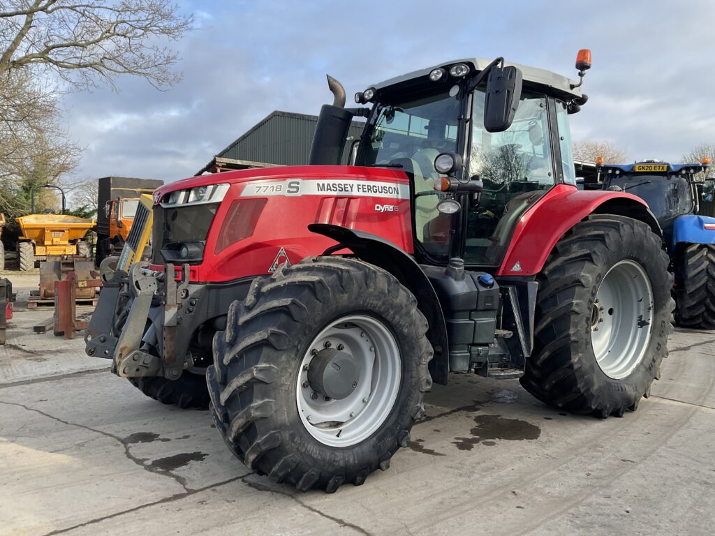 MASSEY FERGUSON 7718S DYNA-6