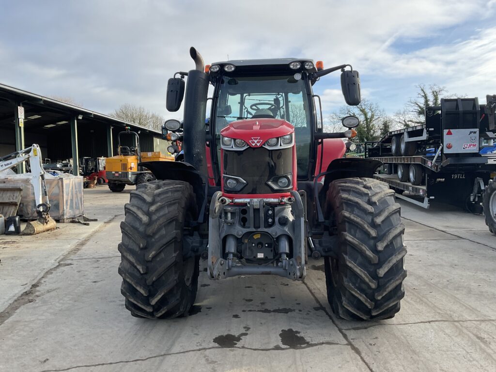 MASSEY FERGUSON 7718S DYNA-6