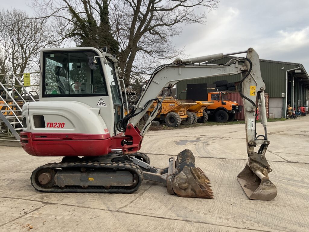 TAKEUCHI TB230