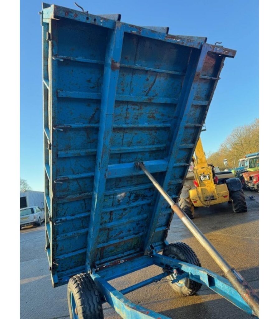 Metal Tipping Trailer