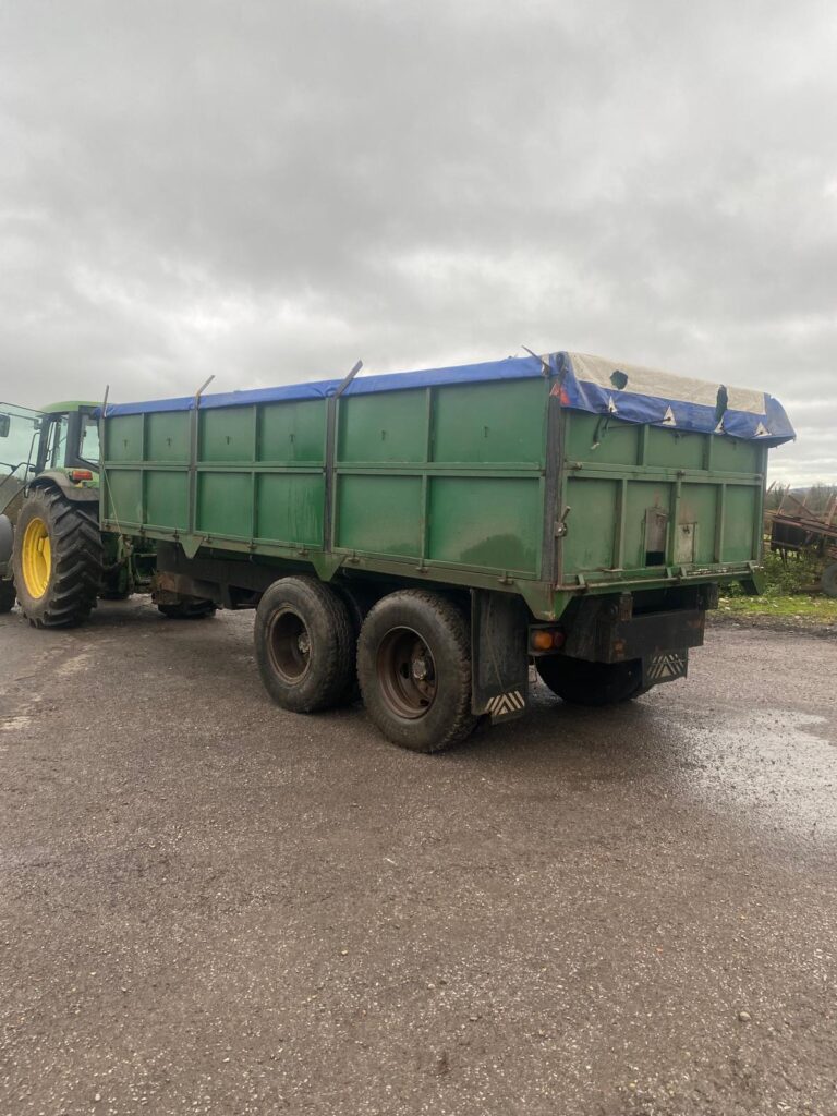 12 TON GRAIN TRAILER