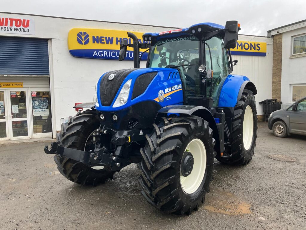 New Holland T7.210 Powercommand Sidewinder Tractor