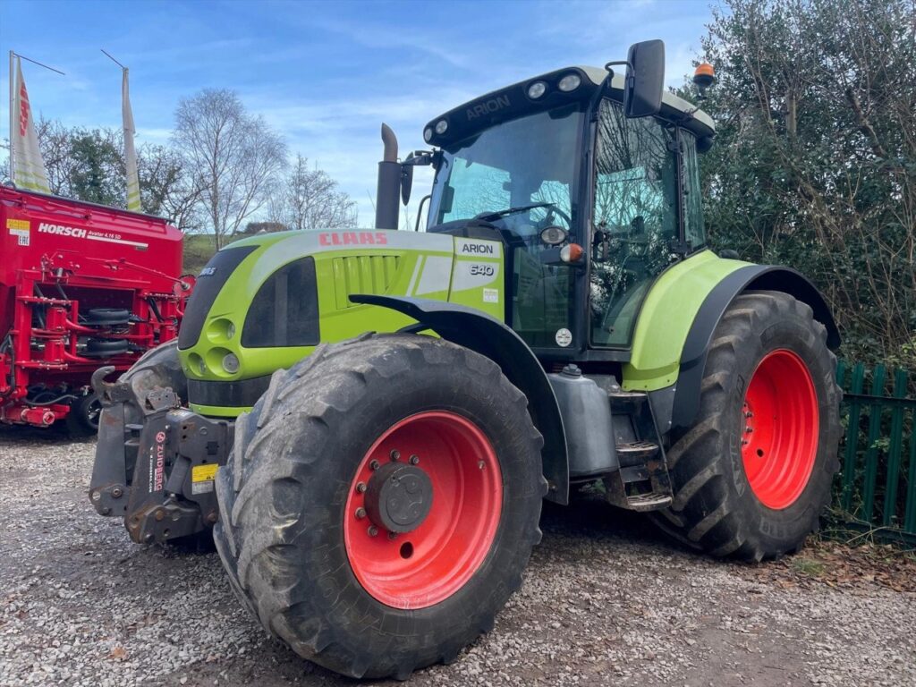 CLAAS ARION 640