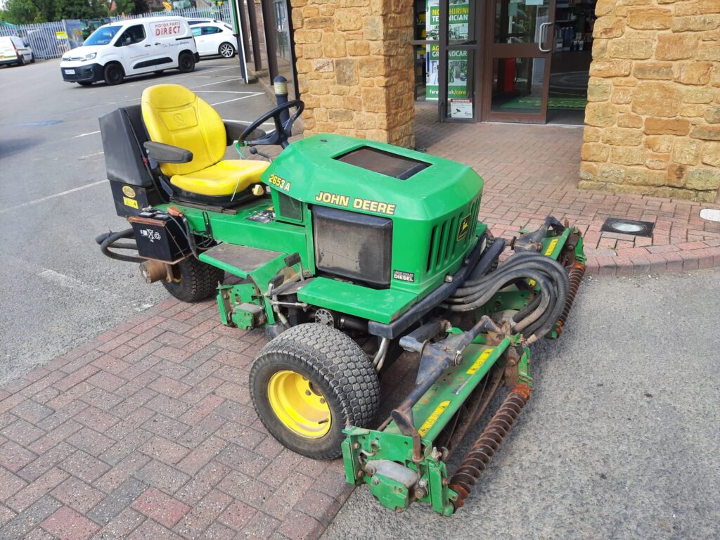 John Deere 2653A utility triple mower