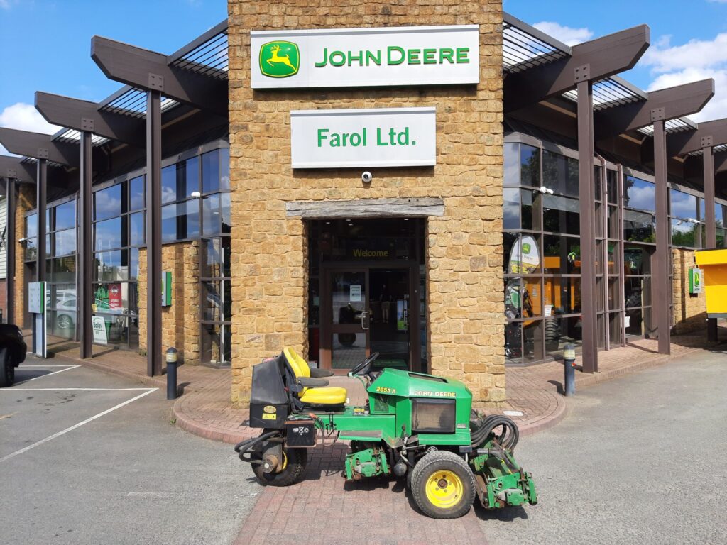 John Deere 2653A utility triple mower