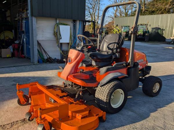 KUBOTA F3680