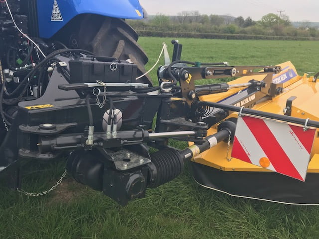 NEW HOLLAND DC320P MOWER CONDITIONER